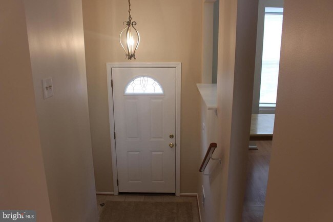 Foto del edificio - 611 Suffield Dr