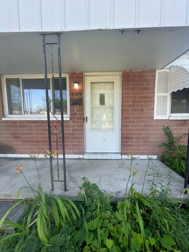 Building Photo - 3 Bedroom/1 Bath Ranch in Ypsilanti