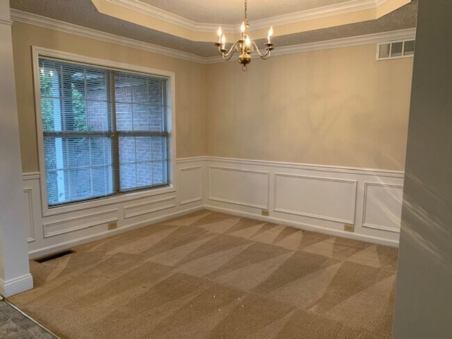 Foto del edificio - Chilesburg home with full unfinished basement  260206