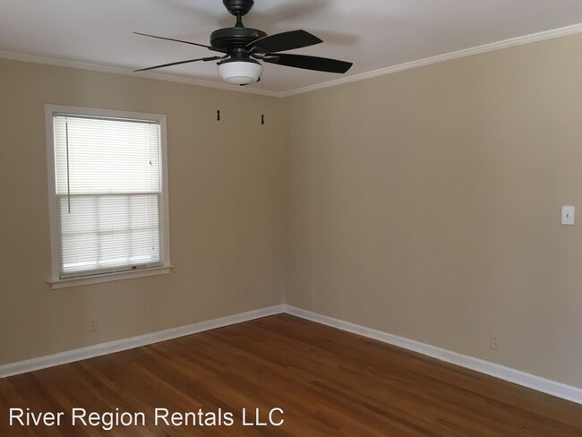 Building Photo - 3 br, 1 bath House - 1701 Celia Court