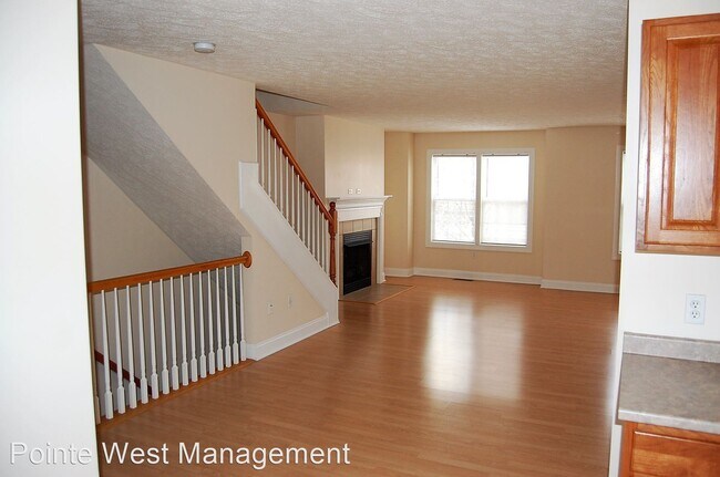 3 Br 2 5 Bath House 860 Oak Tree Blvd House For Rent In Christiansburg Va Apartments Com