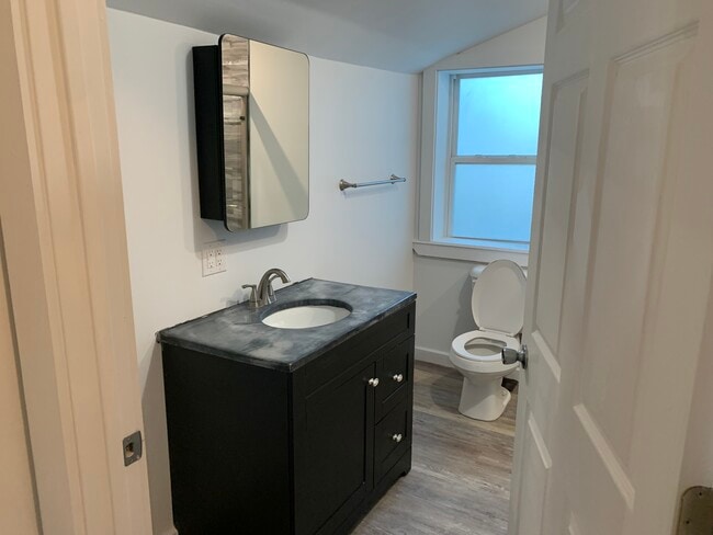 Master Bathroom - 1207 W Jackson St