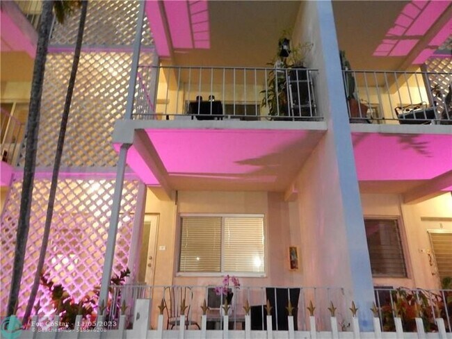 Foto del edificio - 641 Española Way