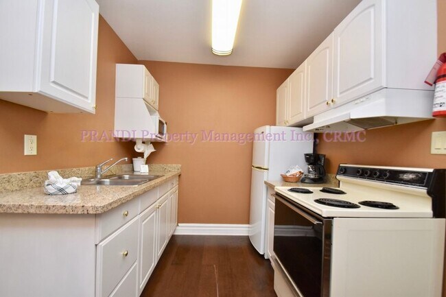 Building Photo - 45 Tamal Vista Blvd