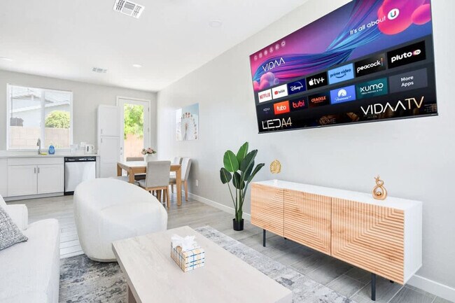 Foto del edificio - 6606 W Paradise Ln