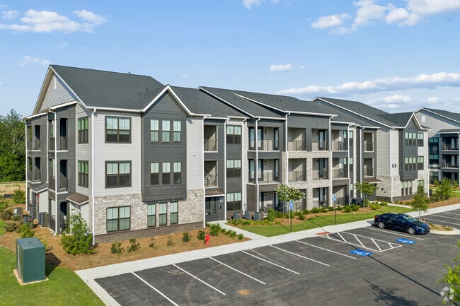 Building Photo - The Canter