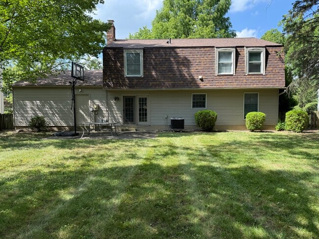 Building Photo - 17073 Drake Rd