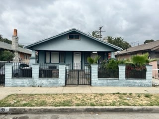 Photo - 1557 W 29th St House