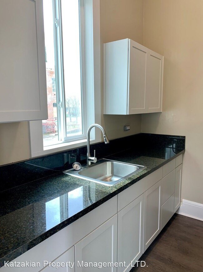 Foto del edificio - 26-36 W Poplar St