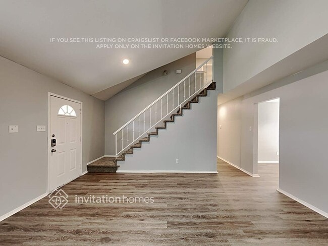 Building Photo - 1702 Pleasant Trail