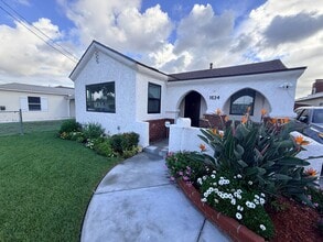 Building Photo - 1634 Broad Ave