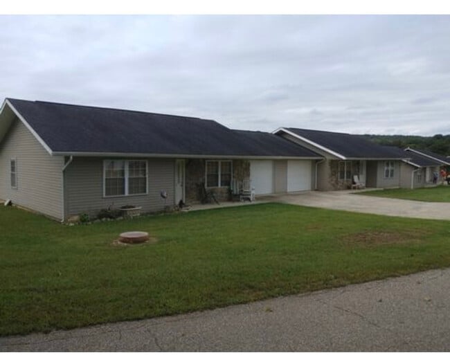 Building Photo - 185 Gullion Ln