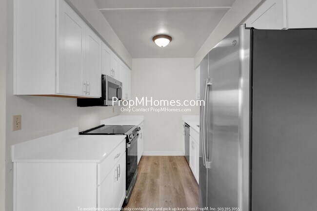 Foto del edificio - Charming Remodeled Two Bedroom Duplex in Oregon City!