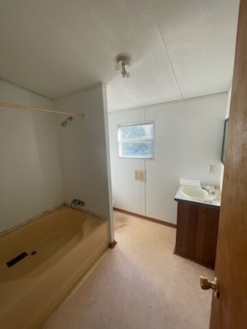 Foto del edificio - 115 Fowler Cir