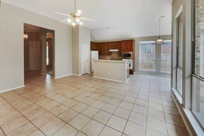 Building Photo - 9713 Glenshee Dr