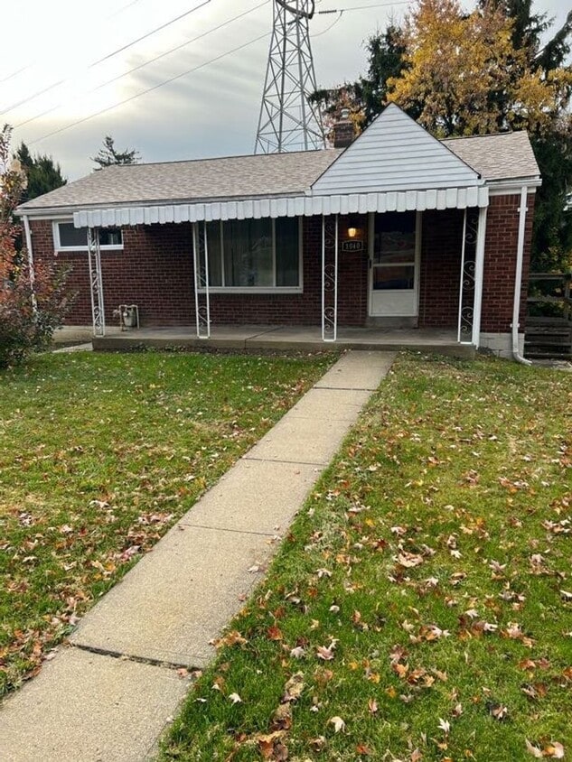 Primary Photo - Newly Renovated 3 Bedroom, 2 Bathroom Home...
