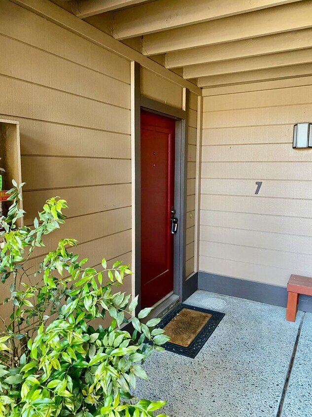 Primary Photo - Private, Comfortable Downstairs Condo