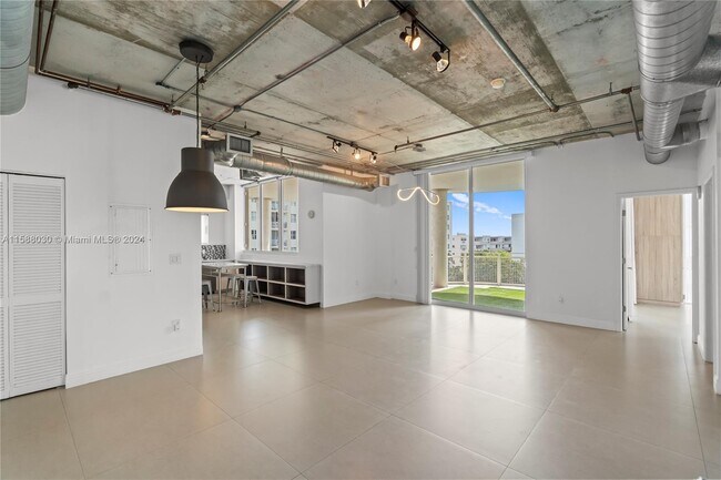 Foto del edificio - 444 NE 30th St