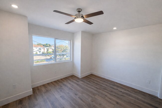 Foto del edificio - 2139 Balboa Ave