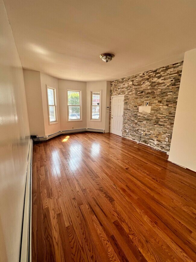 112 Claremont Ave, Jersey City, NJ 07305 House Rental in Jersey City