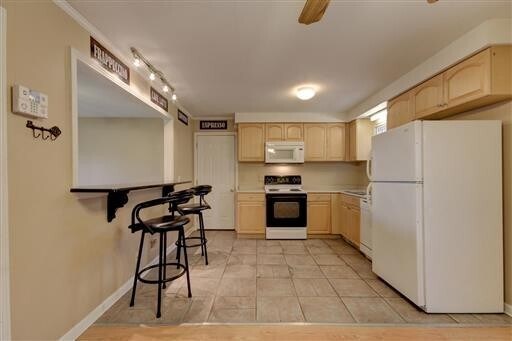Building Photo - 3 Bedroom Home For Rent Near Heritage Park!