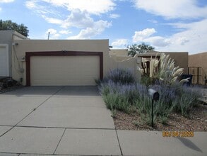 Building Photo - 4929 Osuna Pl NE