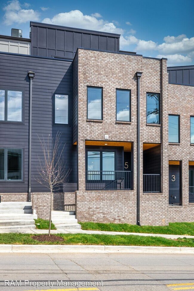 3 br, 3.5 bath House 5 Fern Avenue