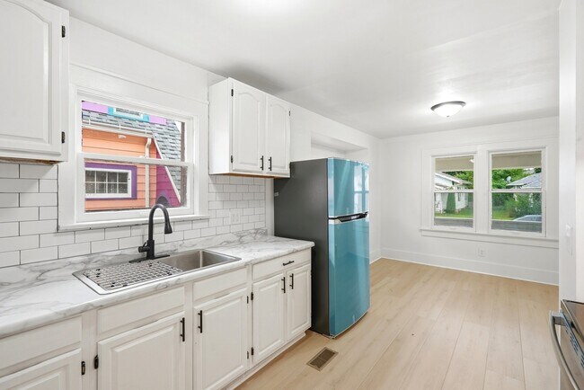 Building Photo - 4205 Buell Dr