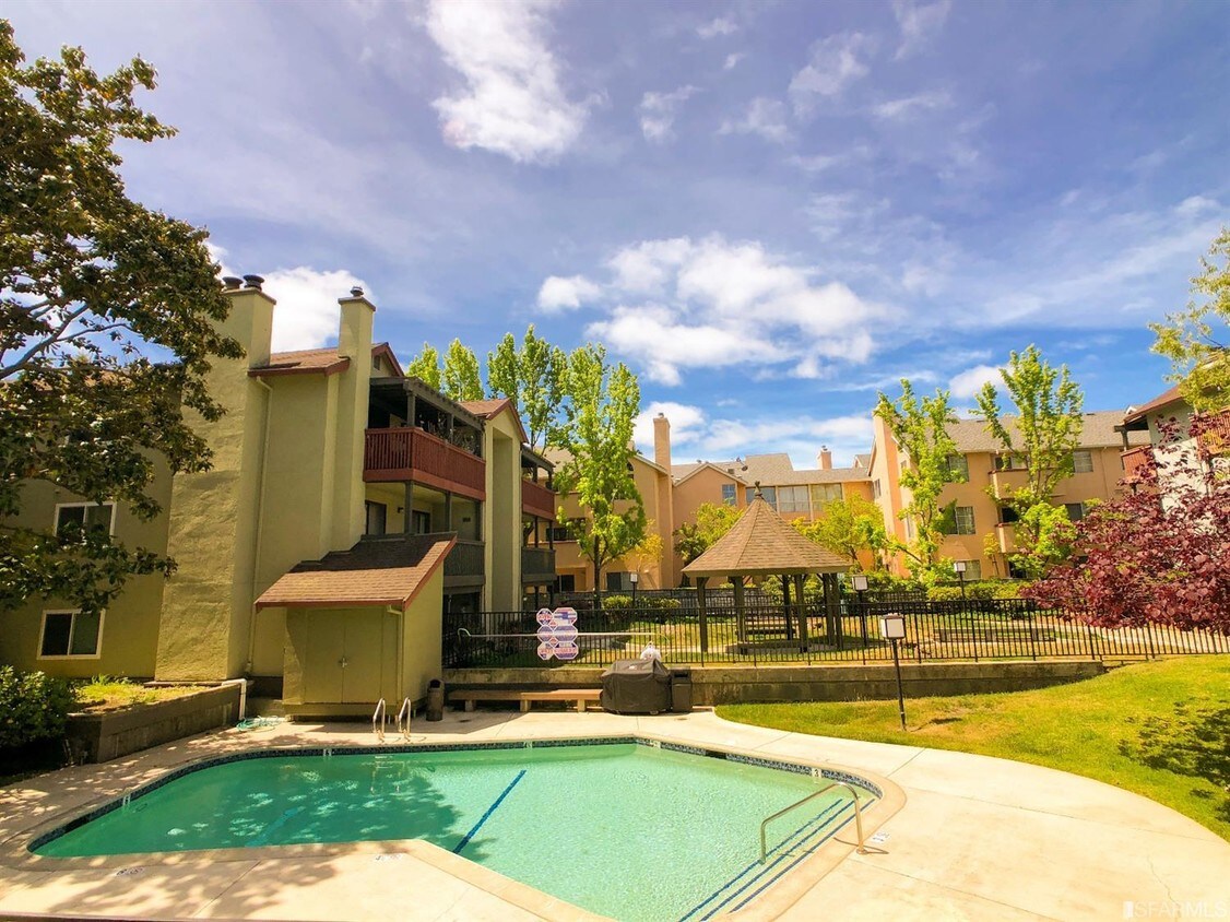 Foto principal - 1318 B St