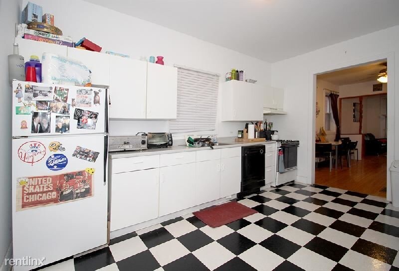 Primary Photo - 3311 N Hoyne Ave