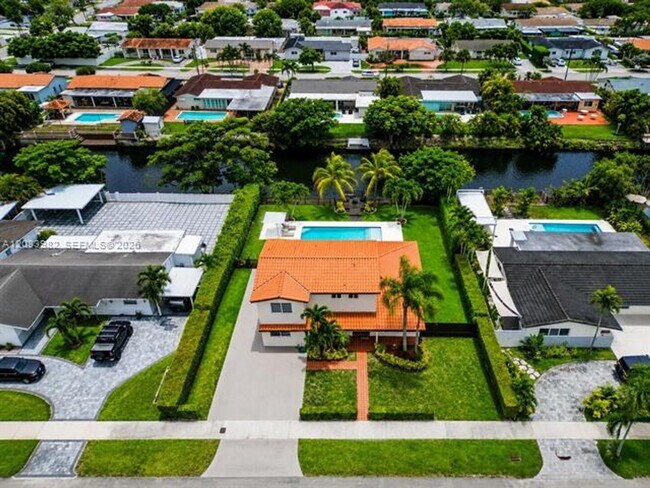 Building Photo - 9780 SW 19th St