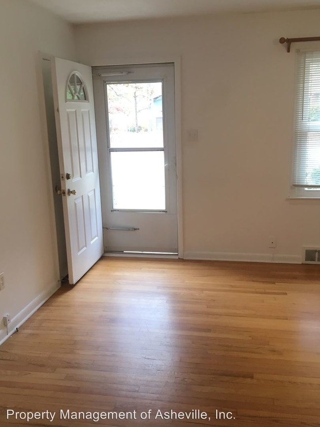 Building Photo - 3 br, 2 bath House - 37 Linden Street