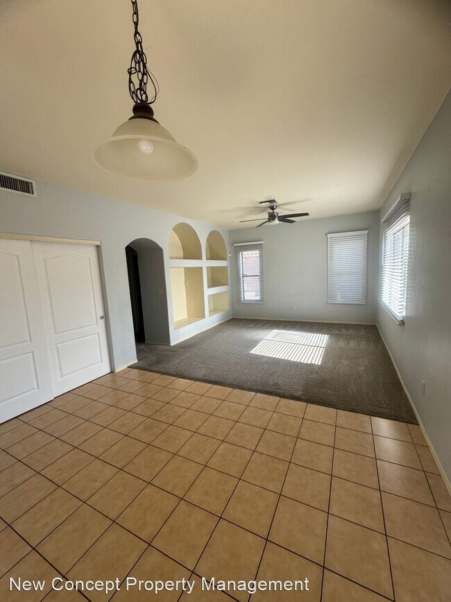 Building Photo - 5 br, 3 bath House - 7995 W. Sunfire Dr