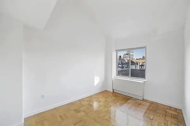 Building Photo - 227 Mulberry Street