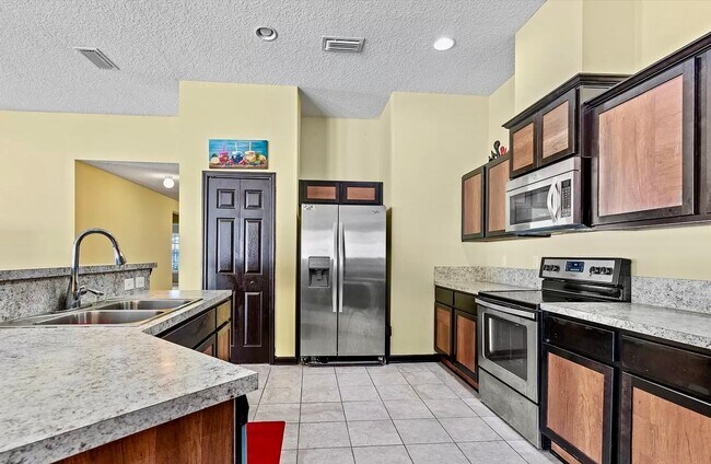 Foto del edificio - 76754 Timbercreek Blvd