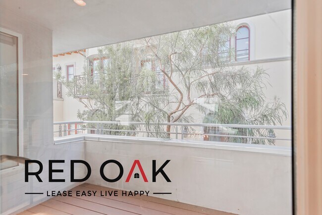 Foto del edificio - Breathtaking Multi-Story Three-Bedroom wit...