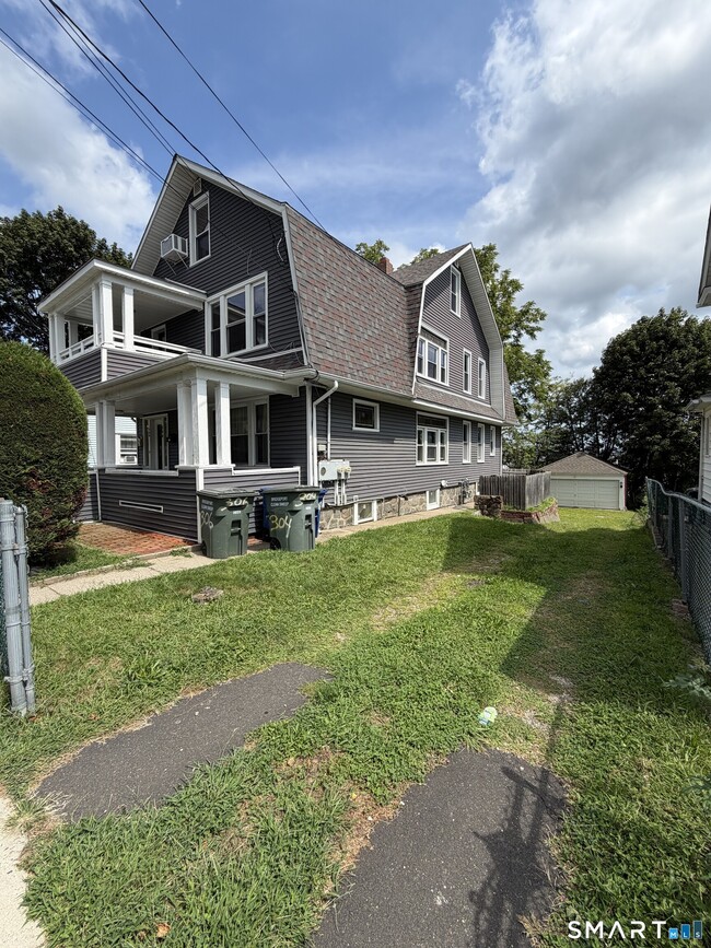 Building Photo - 306 Judson Pl