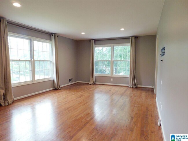 Building Photo - 2836 Vestavia Forest Pl