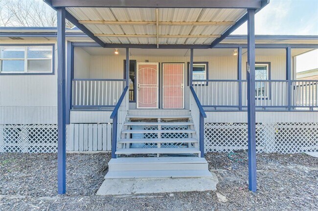 Building Photo - 822 Finesse Dr