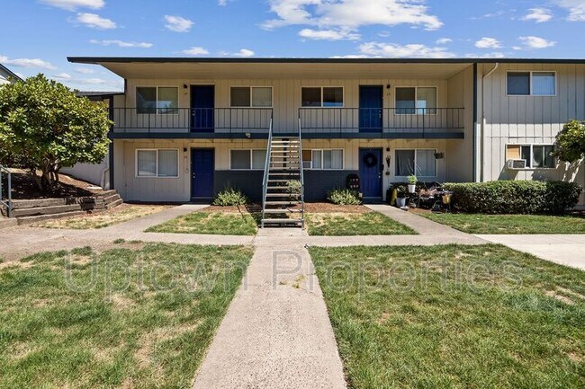 Foto del edificio - 13000 NW Cornell Rd