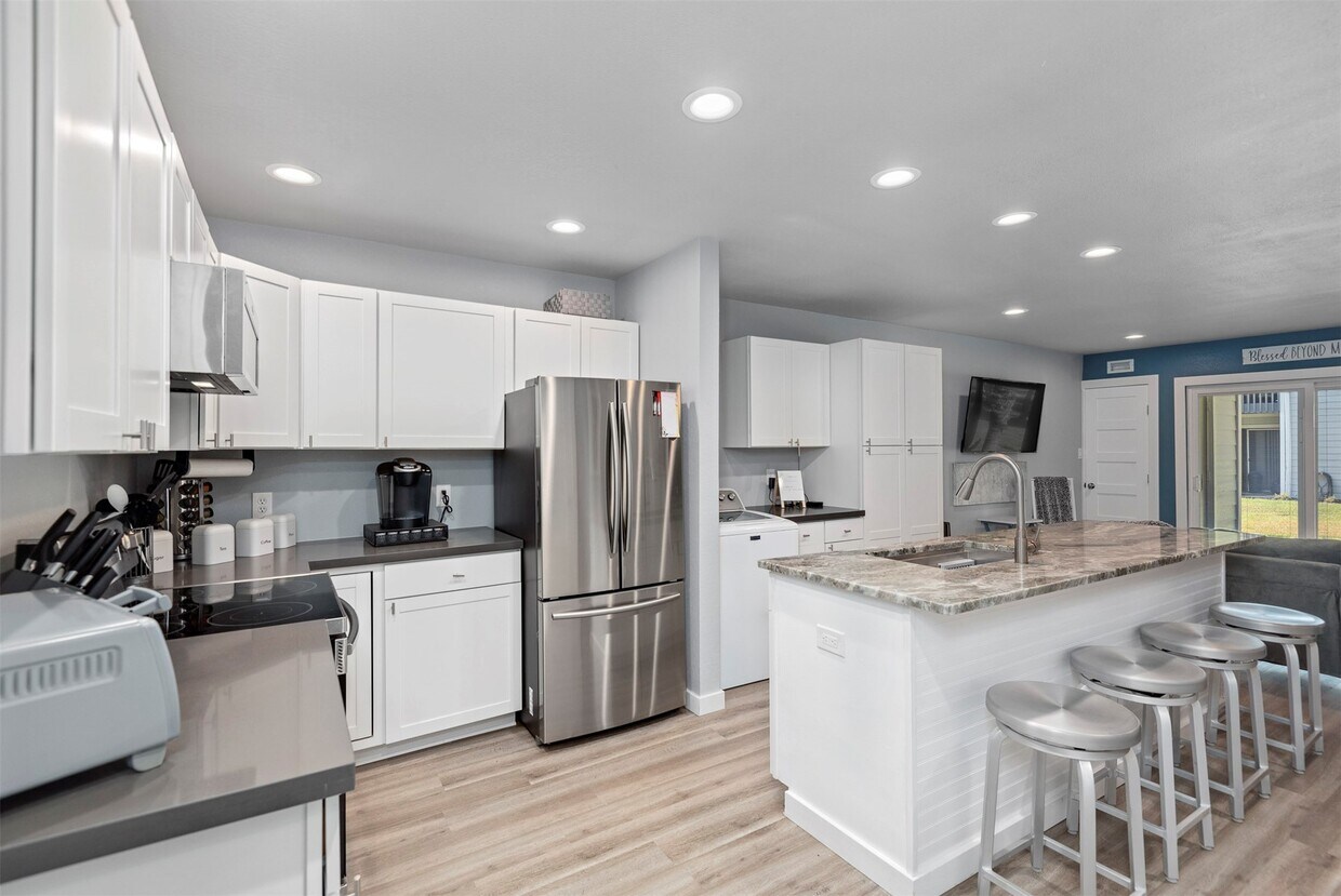 Foto principal - 13151 Walden Rd