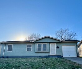 Building Photo - 6328 N Boulder Ave