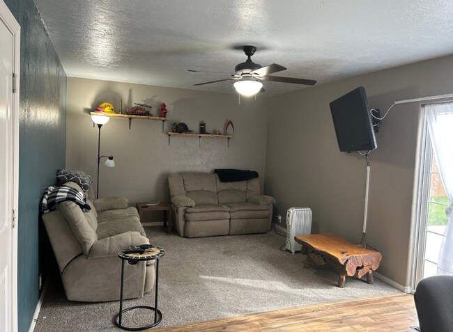 Building Photo - Beautiful Home in Prime Meridian Location