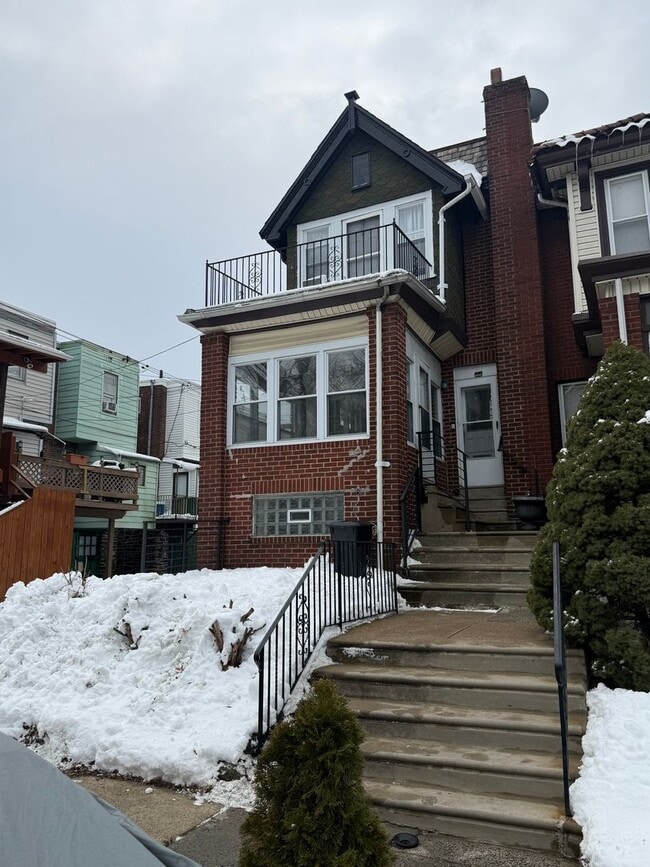 Foto del edificio - 514 W Champlost Ave