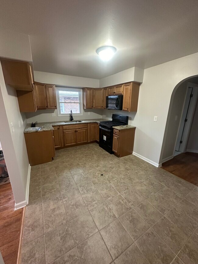 Foto del edificio - 315 W Price St