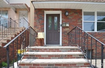 Building Photo - 97 Sanford Pl