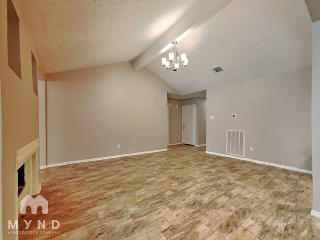 Building Photo - 4315 Hirschfield Rd