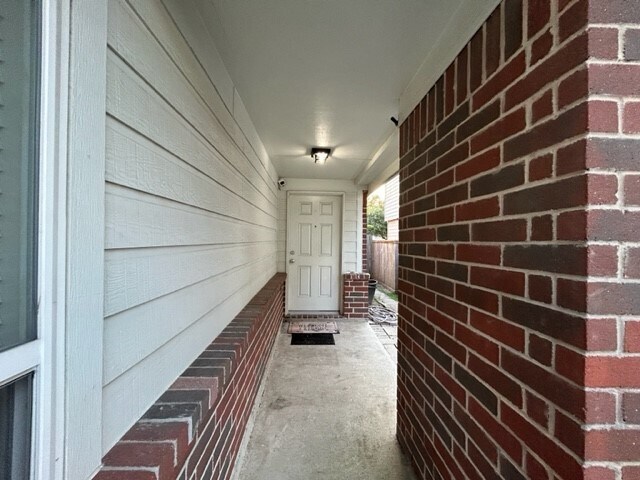 Foto del edificio - 15719 Wisteria Hill St