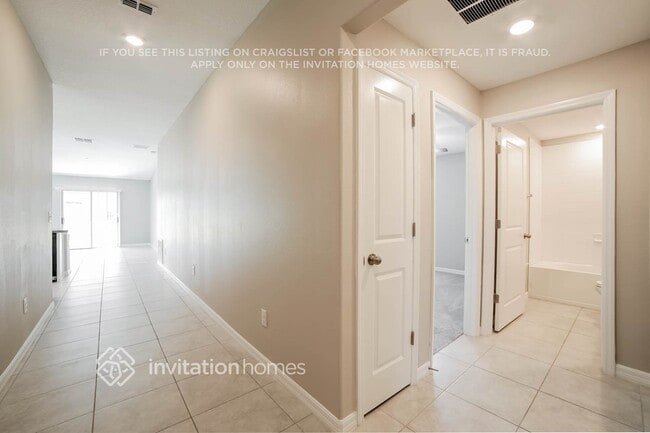 Building Photo - 1630 Blue Rose Dr