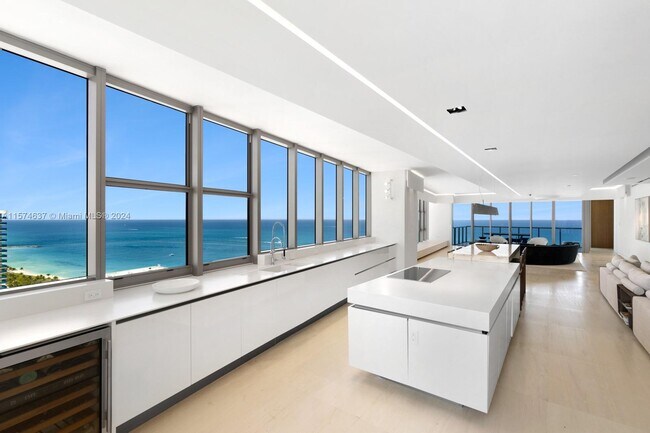 Building Photo - 9705 Collins Ave